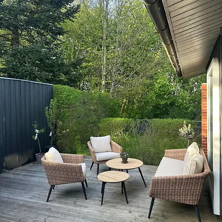 Charming, Comfortable And Cozy Little Home * 霍尔斯特布罗